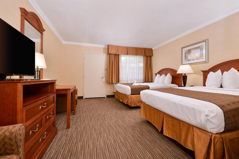 Western Hollywood Plaza - Hollywood Walk Of Fame La 3*
